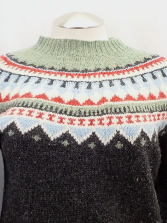 WIN-Online-Shop-Women-In-Need-Community-Cooperative-Resale-Thrift-Store-Jewelry-Gold-Silver-Clothing-Furniture-Antiques-Vintage-Books-Christmas-Victoria-BC-+%2876%29.png