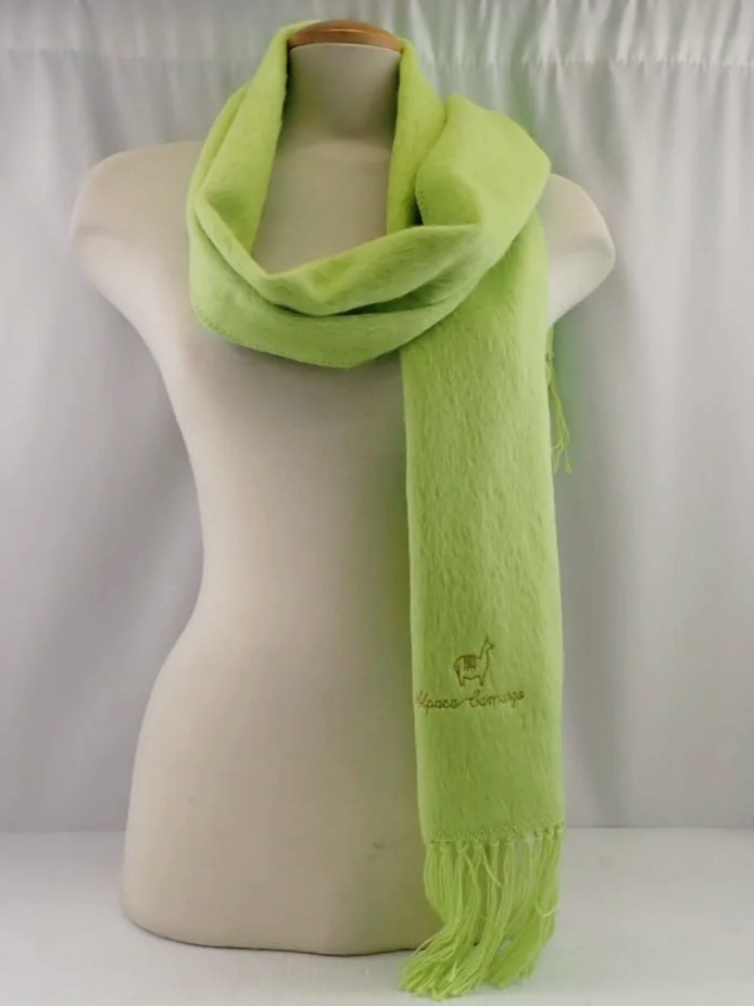WIN-Online-Shop-Women-In-Need-Community-Cooperative-Resale-Thrift-Store-Jewelry-Gold-Silver-Clothing-Furniture-Antiques-Vintage-Books-Christmas-Victoria-BC-+%2865%29.png