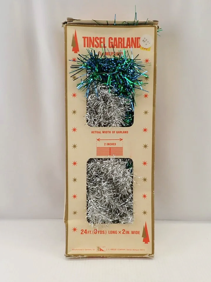 WIN-Online-Shop-Women-In-Need-Community-Cooperative-Resale-Thrift-Store-Jewelry-Gold-Silver-Clothing-Furniture-Antiques-Vintage-Books-Christmas-Victoria-BC-+%2849%29.png