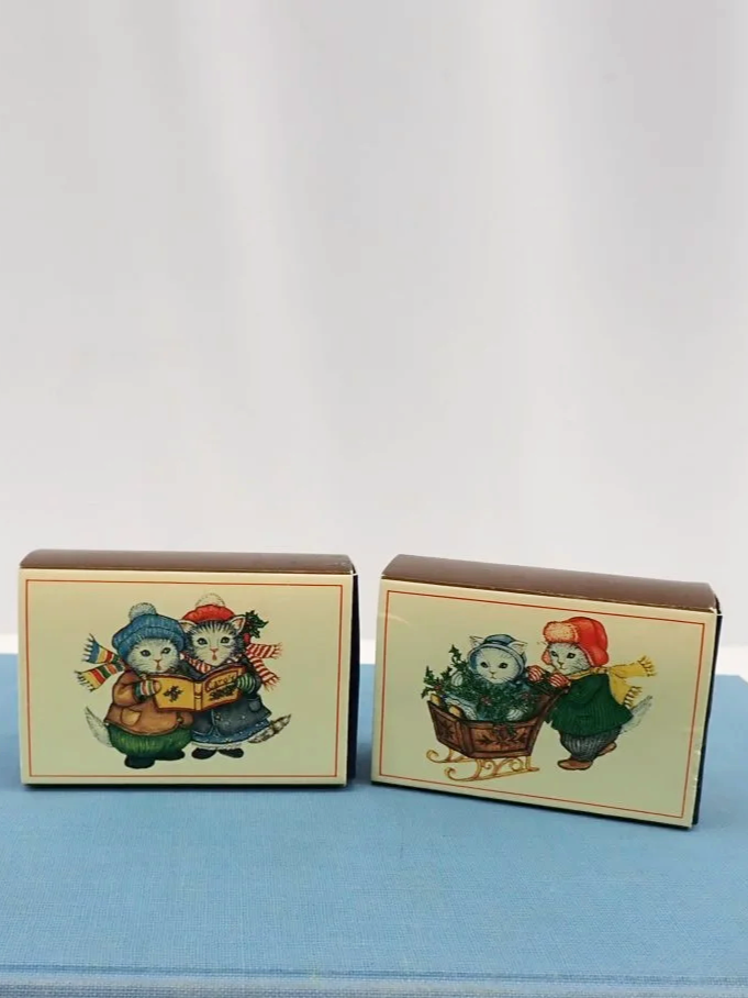 WIN-Online-Shop-Women-In-Need-Community-Cooperative-Resale-Thrift-Store-Jewelry-Gold-Silver-Clothing-Furniture-Antiques-Vintage-Books-Christmas-Victoria-BC-+%2867%29.png