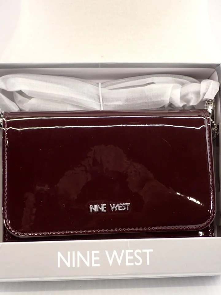 WIN-Online-Shop-Women-In-Need-Community-Cooperative-Resale-Thrift-Store-Jewelry-Gold-Silver-Clothing-Furniture-Antiques-Vintage-Books-Christmas-Victoria-BC- (58).JPG