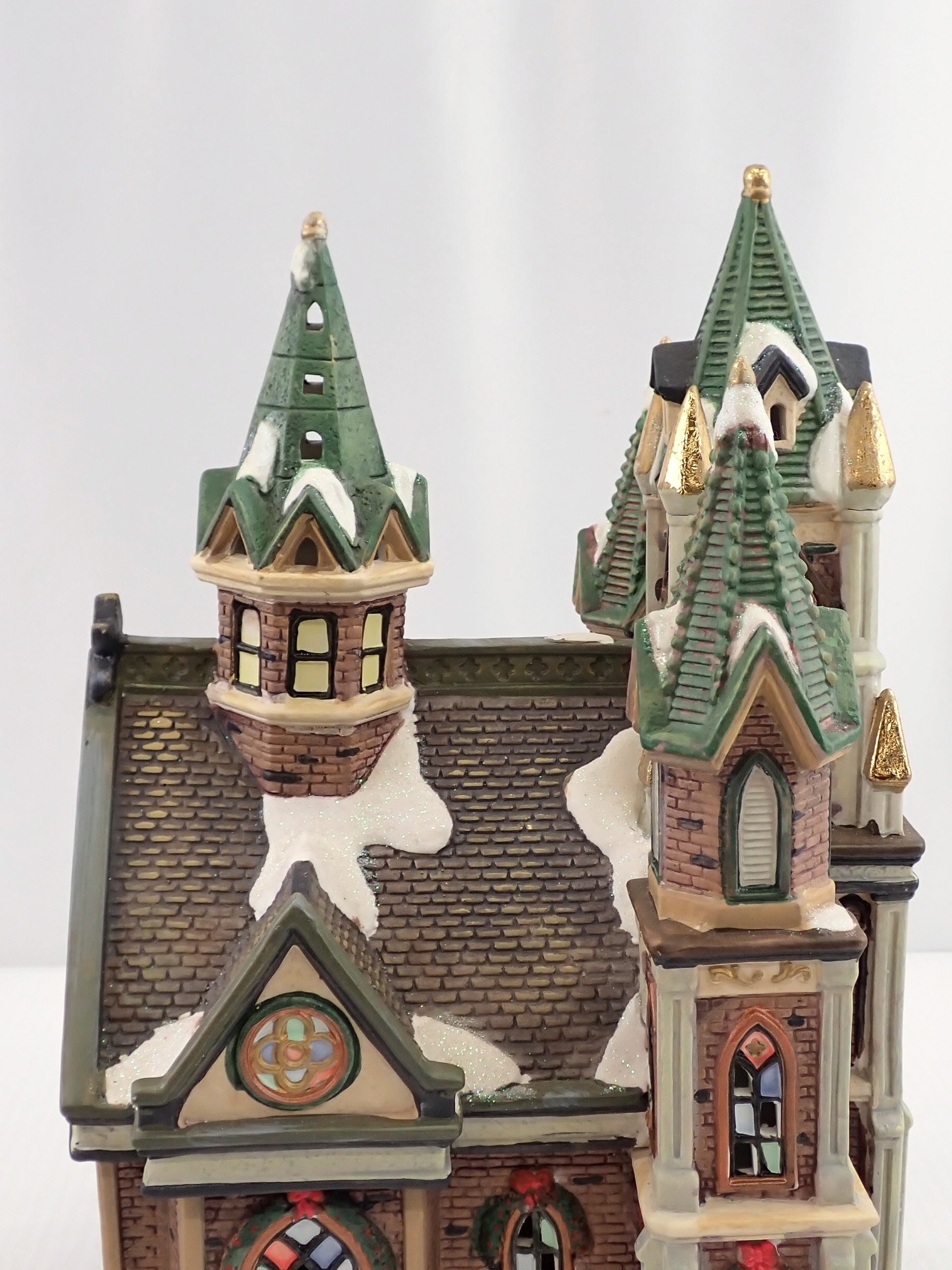 WIN+Online+Shop+Women+In+Need+Community+Cooperative+Resale+Thrift+Store+Jewelry+Gold+Silver+Clothing+Shoes+Home+Interior+Decor+Furniture+Antiques+Vintage+Books+Christmas+Victoria+BC+%28119%29.png