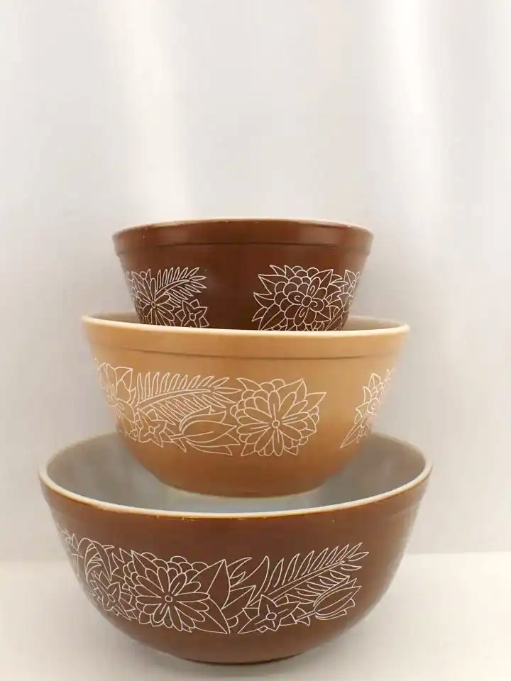 Pyrex Vintage Woodland Brown Nesting Bowls