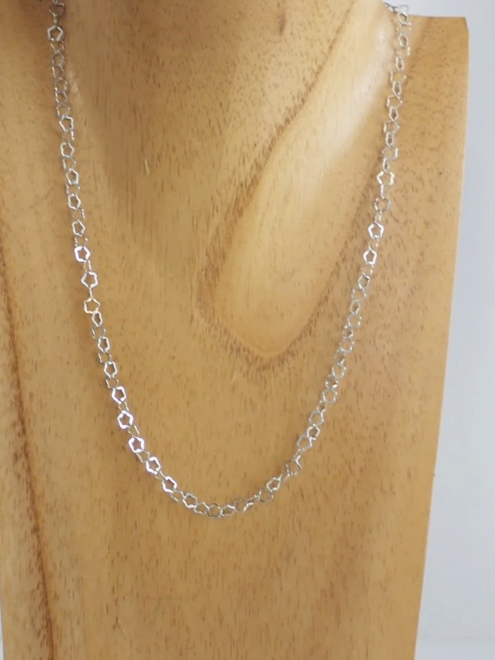 WIN-Online-Shop-Women-In-Need-Community-Cooperative-Resale-Thrift-Store-Jewelry-Gold-Silver-Clothing-Furniture-Antiques-Vintage-Books-Christmas-Victoria-BC-+%2895%29.png