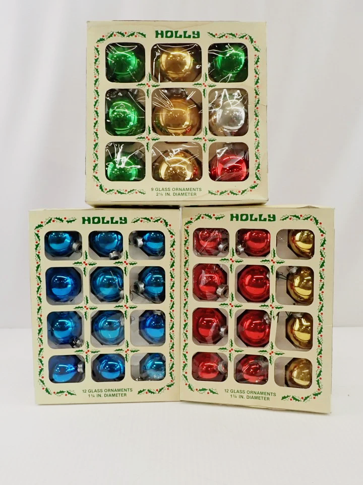WIN-Online-Shop-Women-In-Need-Community-Cooperative-Resale-Thrift-Store-Jewelry-Gold-Silver-Clothing-Furniture-Antiques-Vintage-Books-Christmas-Victoria-BC-%252B%252528202%252529.png