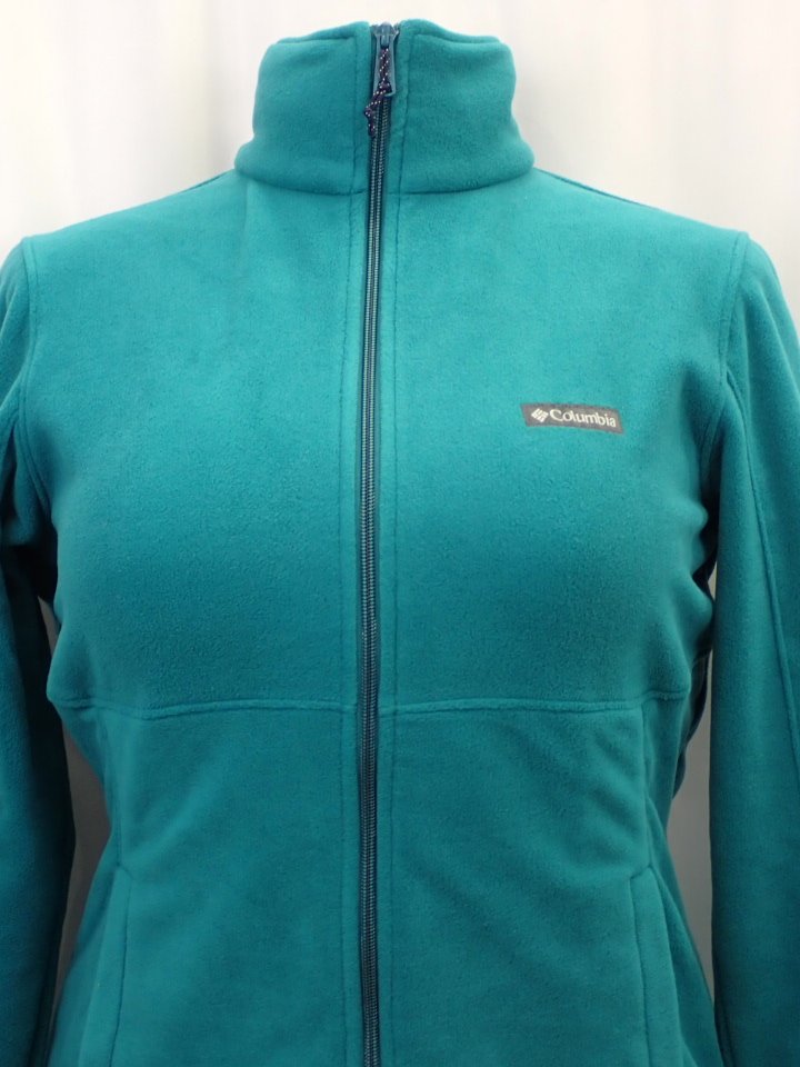 WIN-Online-Shop-Women-In-Need-Community-Cooperative-Resale-Thrift-Store-Jewelry-Gold-Silver-Clothing-Furniture-Antiques-Vintage-Books-Christmas-Victoria-BC- (281).JPG