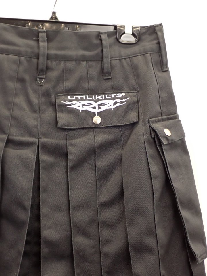 WIN-Online-Shop-Women-In-Need-Community-Cooperative-Resale-Thrift-Store-Jewelry-Gold-Silver-Clothing-Furniture-Antiques-Vintage-Books-Christmas-Victoria-BC- (139).JPG