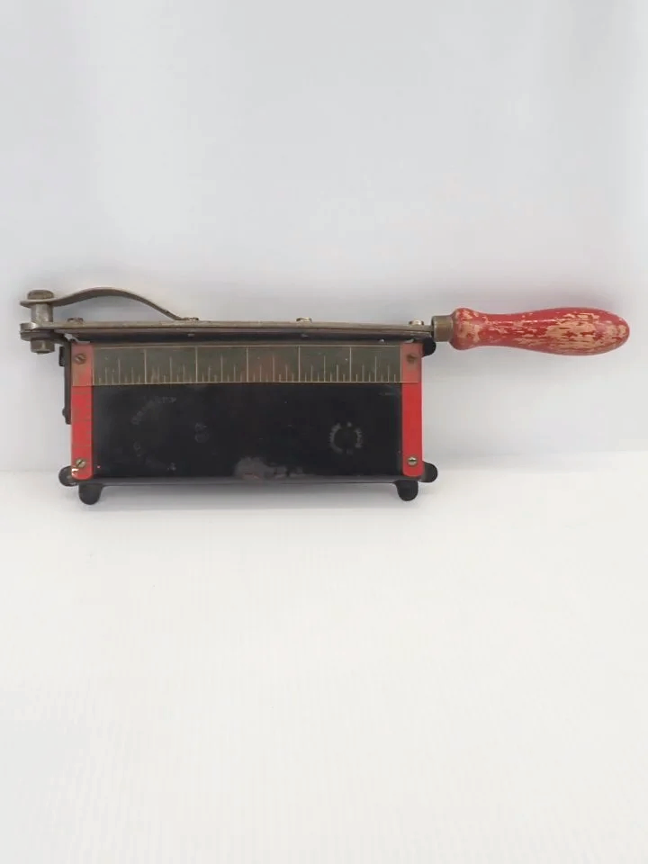 Vintage German Deckled Edge Cutter