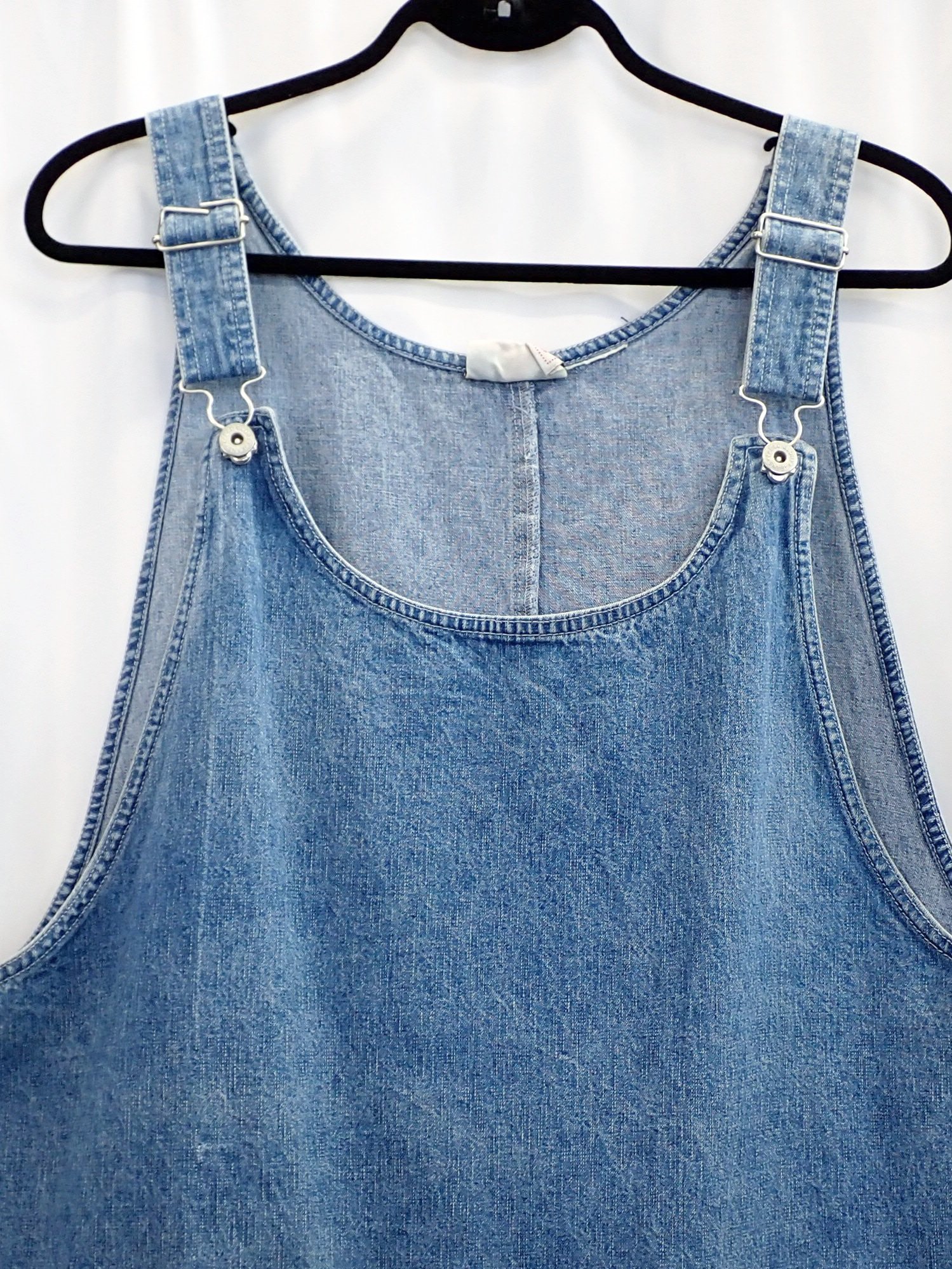 WIN+Online+Shop+Women+In+Need+Community+Cooperative+Resale+Thrift+Store+Jewelry+Gold+Silver+Clothing+Shoes+Home+Interior+Decor+Furniture+Antiques+Vintage+Books+Christmas+Victoria+BC+%2869%29.jpg