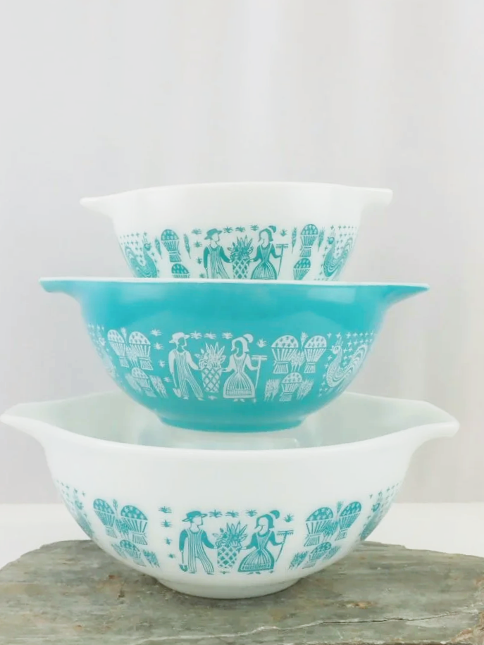 Vintage Pyrex Amish Butter Point Turquoise Cinderella Mixing Bowls
