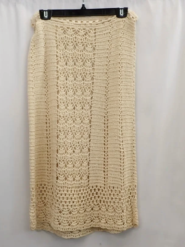 WIN-Online-Shop-Women-In-Need-Community-Cooperative-Resale-Thrift-Store-Jewelry-Gold-Silver-Clothing-Furniture-Antiques-Vintage-Books-Christmas-Victoria-BC-+%2814%29.png