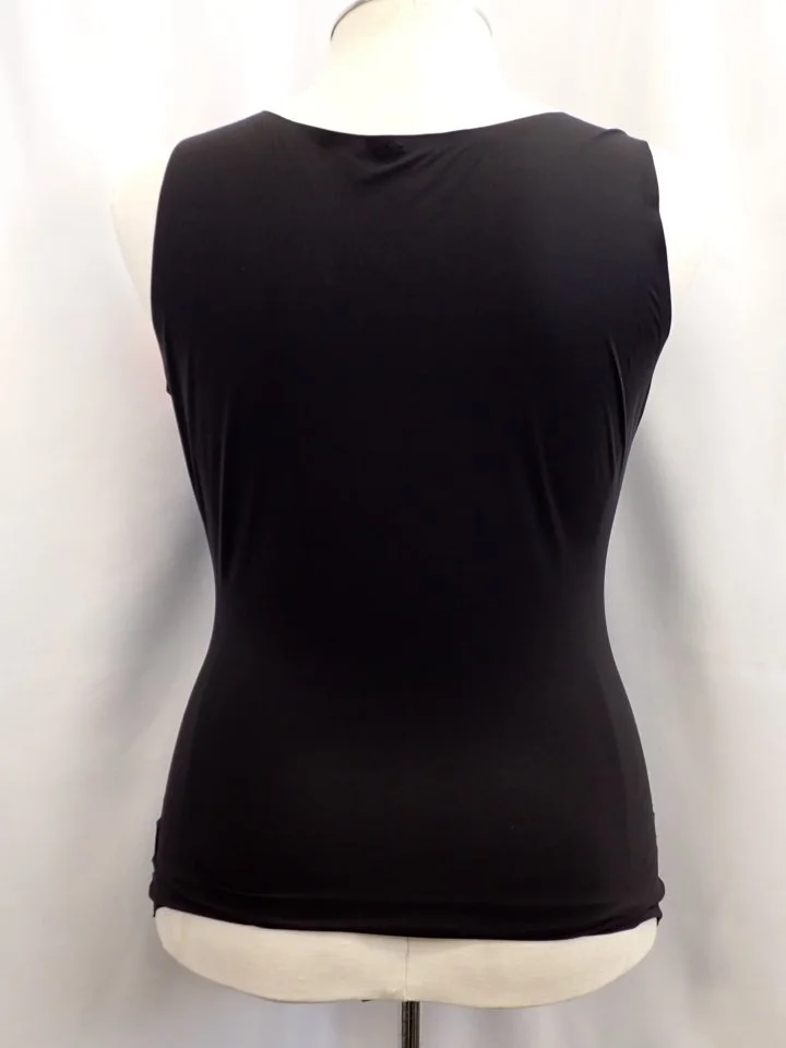SHOP (18).JPG