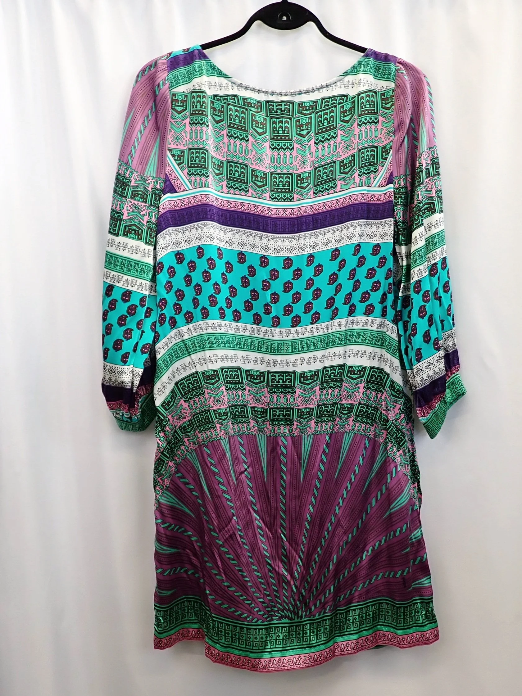 WIN+Online+Shop+Women+In+Need+Community+Cooperative+Resale+Thrift+Store+Jewelry+Gold+Silver+Clothing+Shoes+Home+Interior+Decor+Furniture+Antiques+Vintage+Books+Christmas+Victoria+BC+%28101%29.jpg