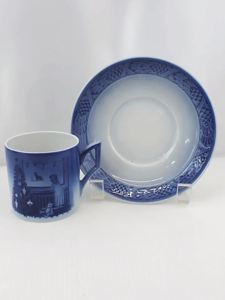 Royal Copenhagen Denmark Waiting for Christmas Vintage 1982 Demitasse Set