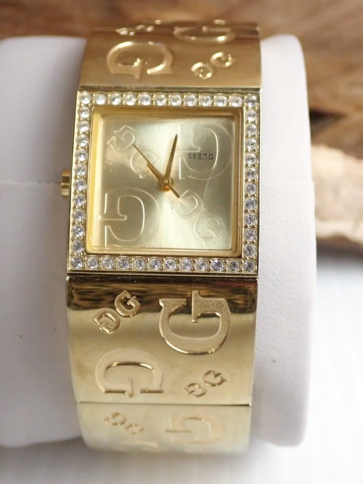 WIN-Online-Shop-Women-In-Need-Community-Cooperative-Resale-Thrift-Store-Jewelry-Gold-Silver-Clothing-Furniture-Antiques-Vintage-Books-Christmas-Victoria-BC-+%2894%29.png