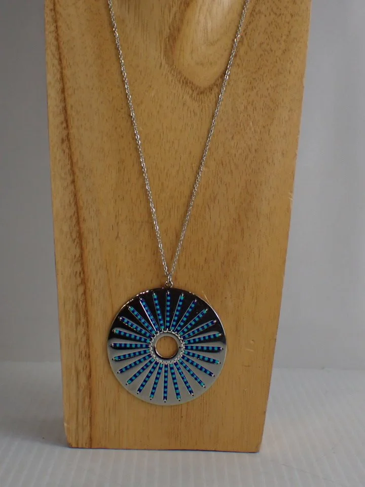 WIN-Online-Shop-Women-In-Need-Community-Cooperative-Resale-Thrift-Store-Jewelry-Gold-Silver-Clothing-Furniture-Antiques-Vintage-Books-Christmas-Victoria-BC- (133).JPG