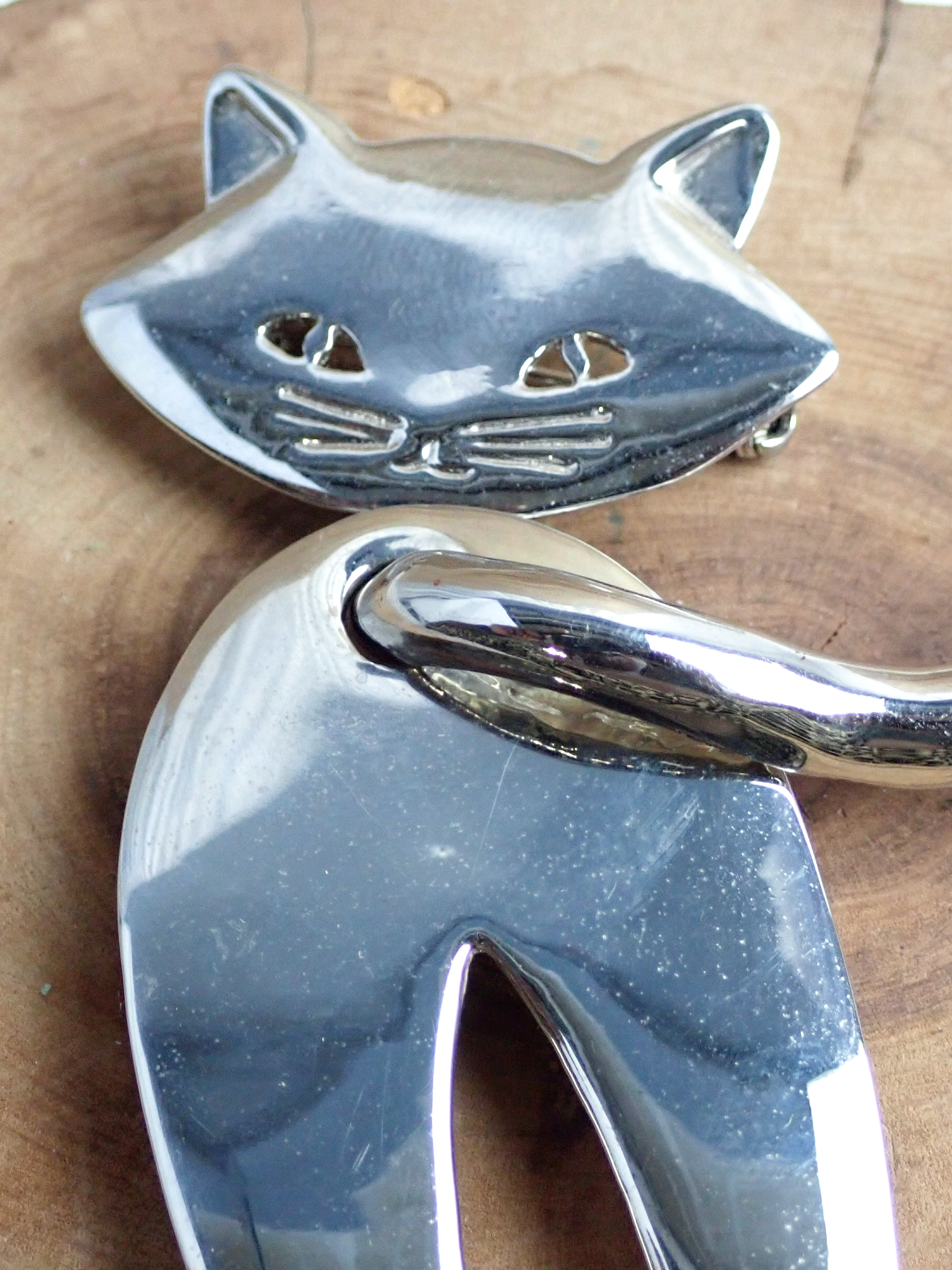 WIN+Online+Shop+Women+In+Need+Community+Cooperative+Resale+Thrift+Store+Jewelry+Gold+Silver+Clothing+Shoes+Home+Interior+Decor+Furniture+Antiques+Vintage+Books+Christmas+Victoria+BC+%28164%29.png