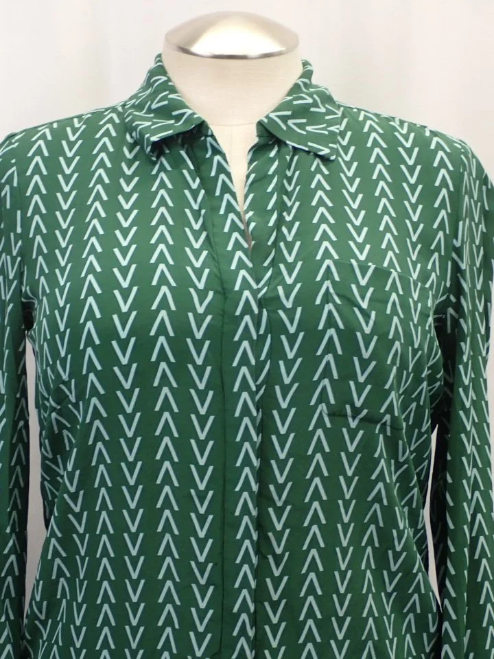 WIN-Online-Shop-Women-In-Need-Community-Cooperative-Resale-Thrift-Store-Jewelry-Gold-Silver-Clothing-Furniture-Antiques-Vintage-Books-Christmas-Victoria-BC- (191).JPG