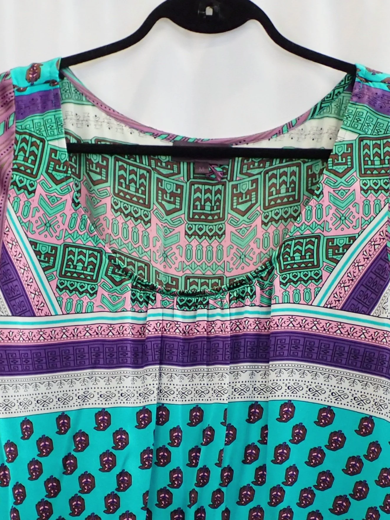 WIN+Online+Shop+Women+In+Need+Community+Cooperative+Resale+Thrift+Store+Jewelry+Gold+Silver+Clothing+Shoes+Home+Interior+Decor+Furniture+Antiques+Vintage+Books+Christmas+Victoria+BC+%28103%29.jpg