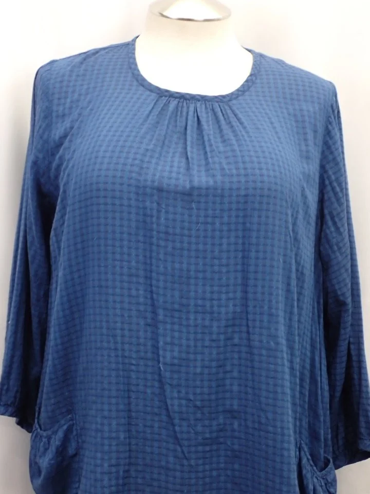 WIN-Online-Shop-Women-In-Need-Community-Cooperative-Resale-Thrift-Store-Jewelry-Gold-Silver-Clothing-Furniture-Antiques-Vintage-Books-Christmas-Victoria-BC- (114).JPG