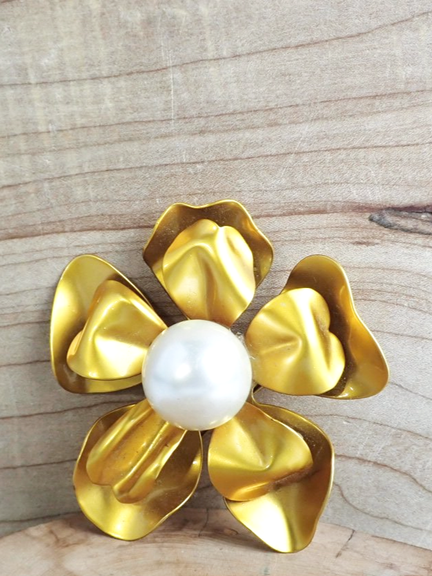 WIN+Online+Shop+Women+In+Need+Community+Cooperative+Resale+Thrift+Store+Jewelry+Gold+Silver+Clothing+Shoes+Home+Interior+Decor+Furniture+Antiques+Vintage+Books+Christmas+Victoria+BC+%2884%29.png