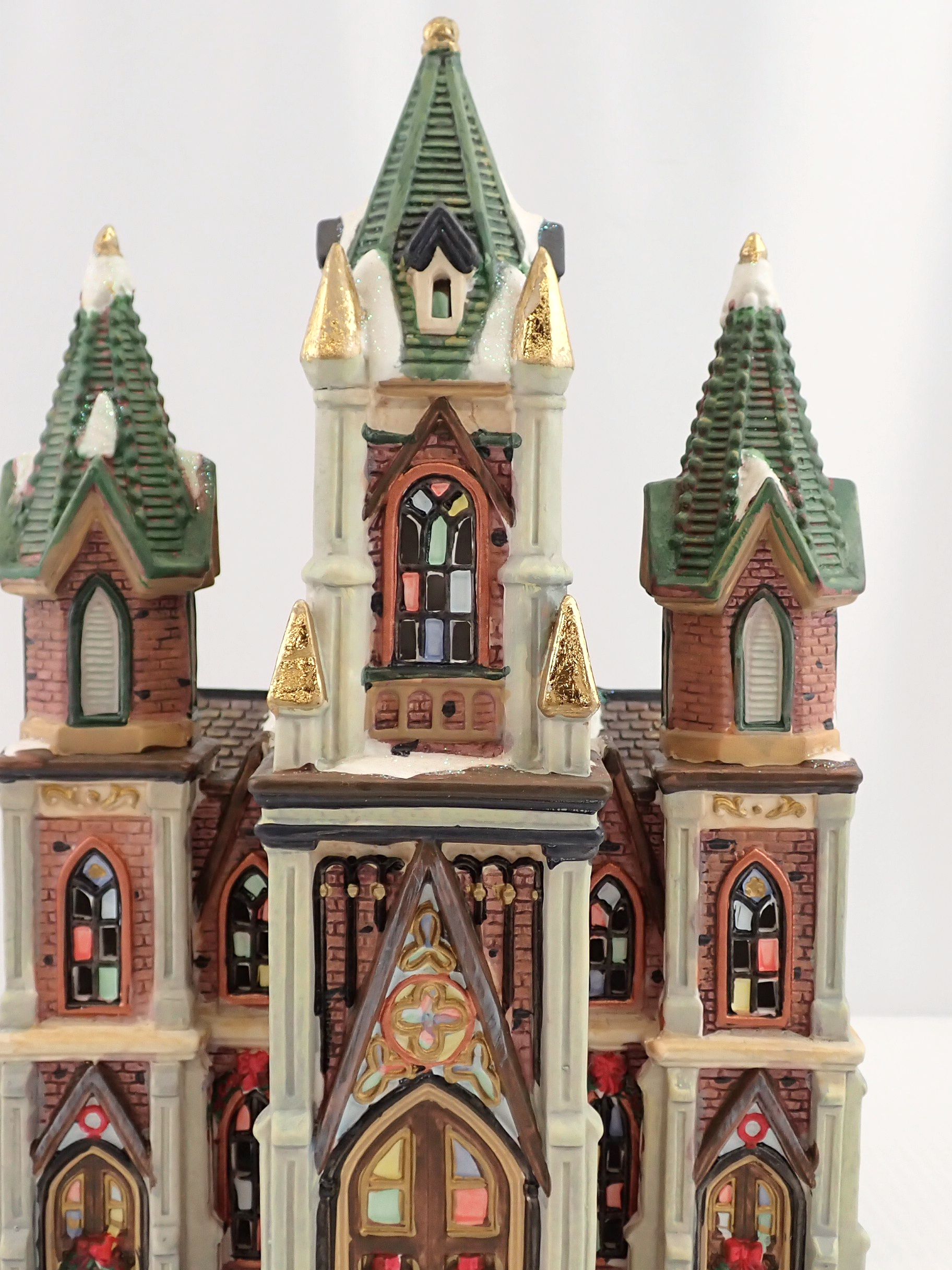 WIN+Online+Shop+Women+In+Need+Community+Cooperative+Resale+Thrift+Store+Jewelry+Gold+Silver+Clothing+Shoes+Home+Interior+Decor+Furniture+Antiques+Vintage+Books+Christmas+Victoria+BC+%28116%29.png