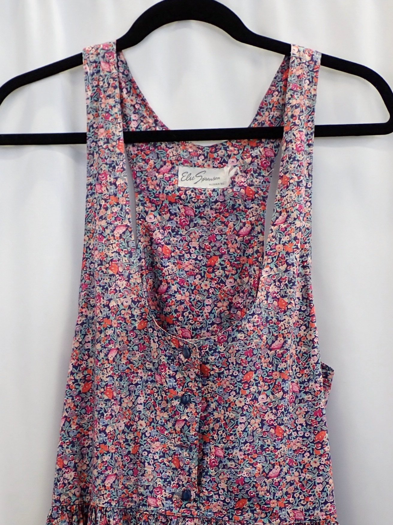 WIN+Online+Shop+Women+In+Need+Community+Cooperative+Resale+Thrift+Store+Jewelry+Gold+Silver+Clothing+Shoes+Home+Interior+Decor+Furniture+Antiques+Vintage+Books+Christmas+Victoria+BC+%2898%29.jpg