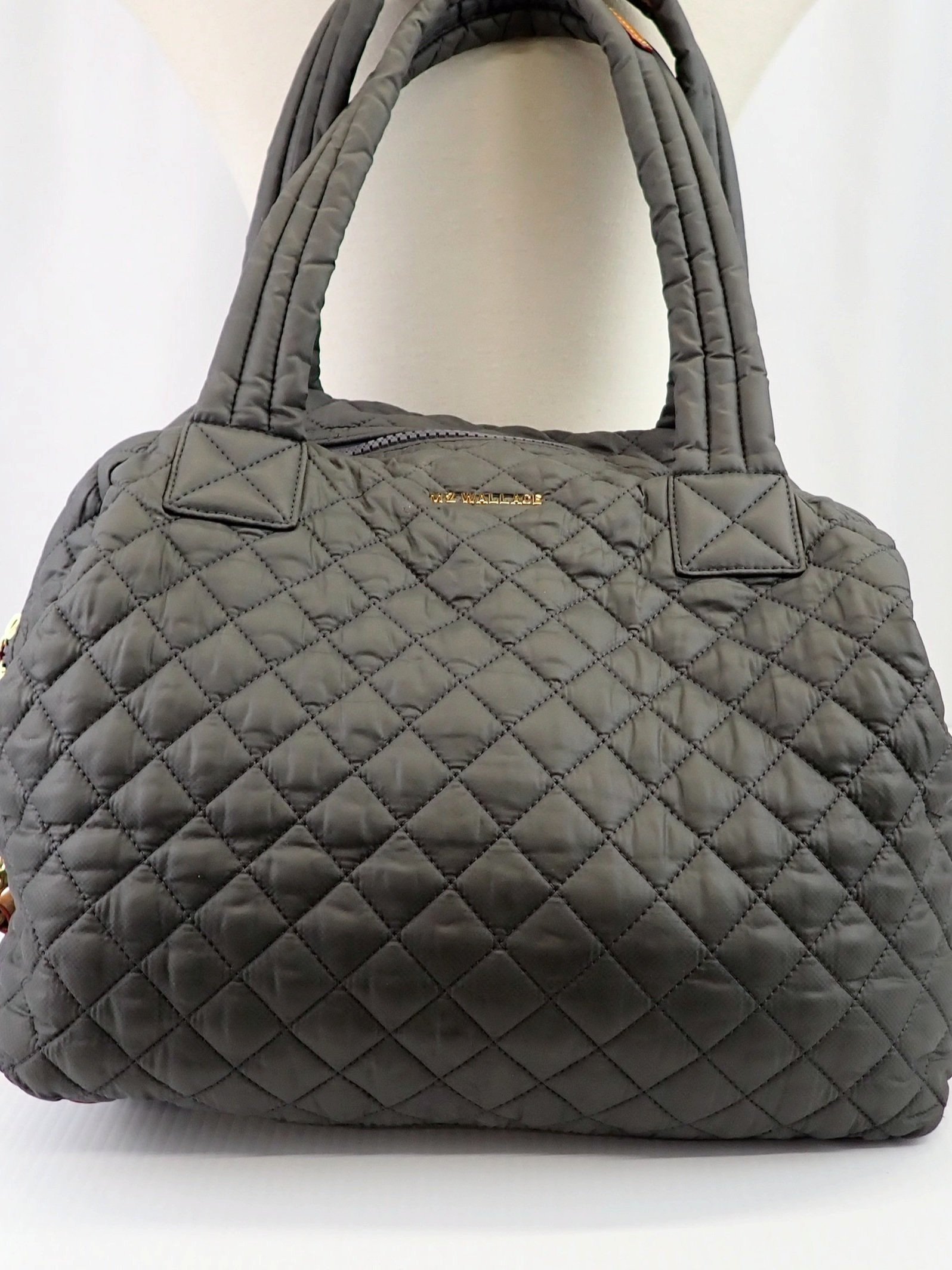 WIN%2BOnline%2BShop%2BWomen%2BIn%2BNeed%2BCommunity%2BCooperative%2BResale%2BThrift%2BStore%2BJewelry%2BGold%2BSilver%2BClothing%2BShoes%2BHome%2BInterior%2BDecor%2BFurniture%2BAntiques%2BVintage%2BBooks%2BChristmas%2BVictoria%2BBC%2B%252826%2529.jpg