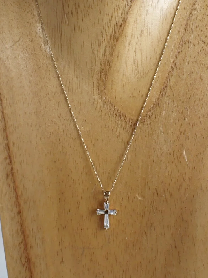WIN-Online-Shop-Women-In-Need-Community-Cooperative-Resale-Thrift-Store-Jewelry-Gold-Silver-Clothing-Furniture-Antiques-Vintage-Books-Christmas-Victoria-BC-+%28116%29.png