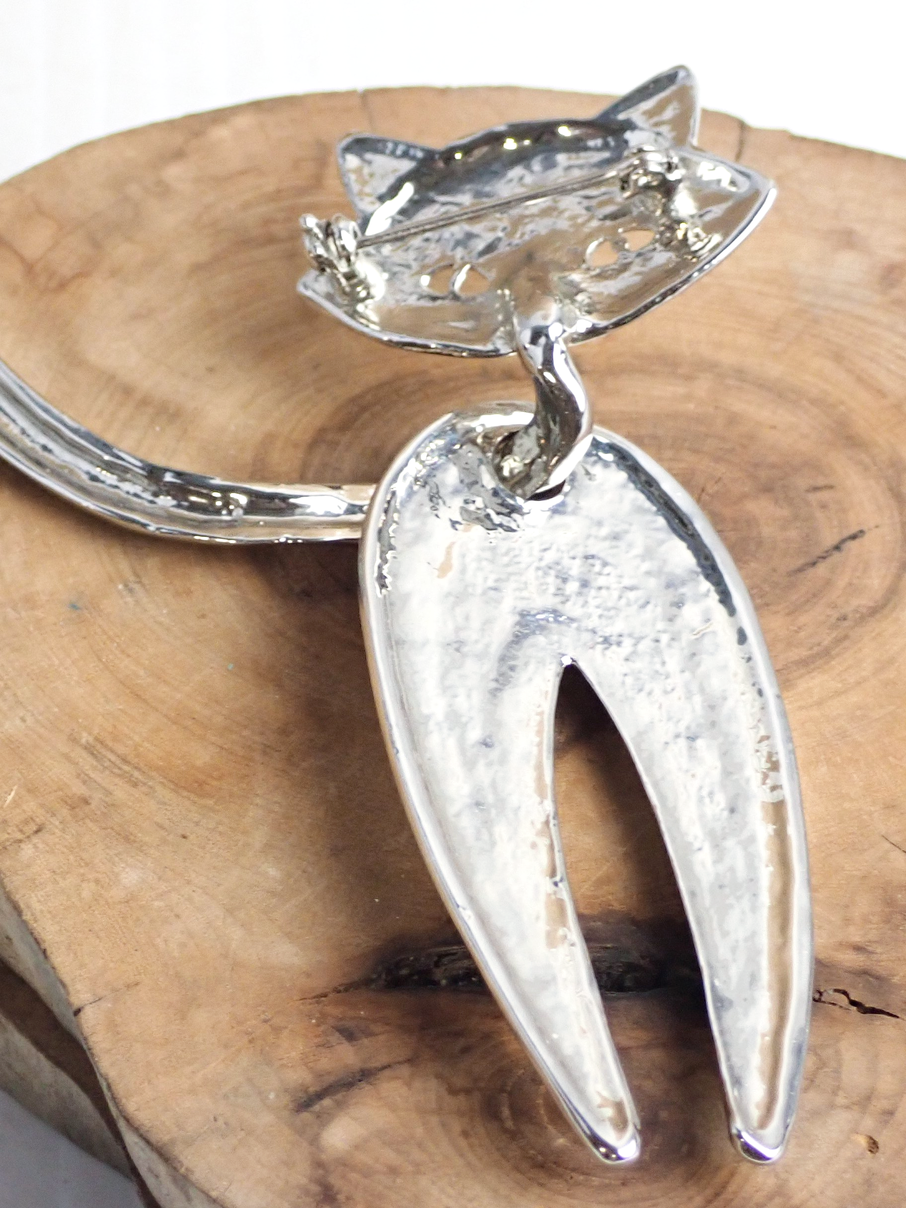 WIN+Online+Shop+Women+In+Need+Community+Cooperative+Resale+Thrift+Store+Jewelry+Gold+Silver+Clothing+Shoes+Home+Interior+Decor+Furniture+Antiques+Vintage+Books+Christmas+Victoria+BC+%28165%29.png