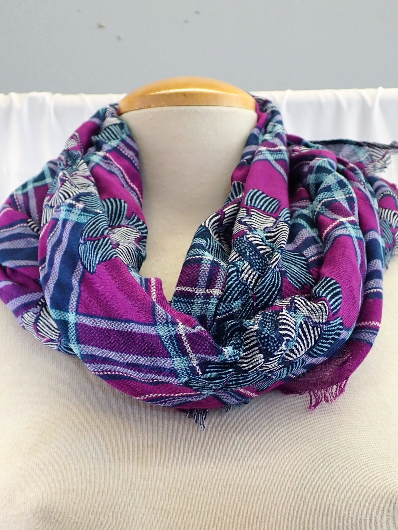 WIN+Online+Shop+Women+In+Need+Community+Cooperative+Resale+Thrift+Store+Jewelry+Gold+Silver+Clothing+Shoes+Home+Interior+Decor+Furniture+Antiques+Vintage+Books+Christmas+Victoria+BC+%2859%29.jpg