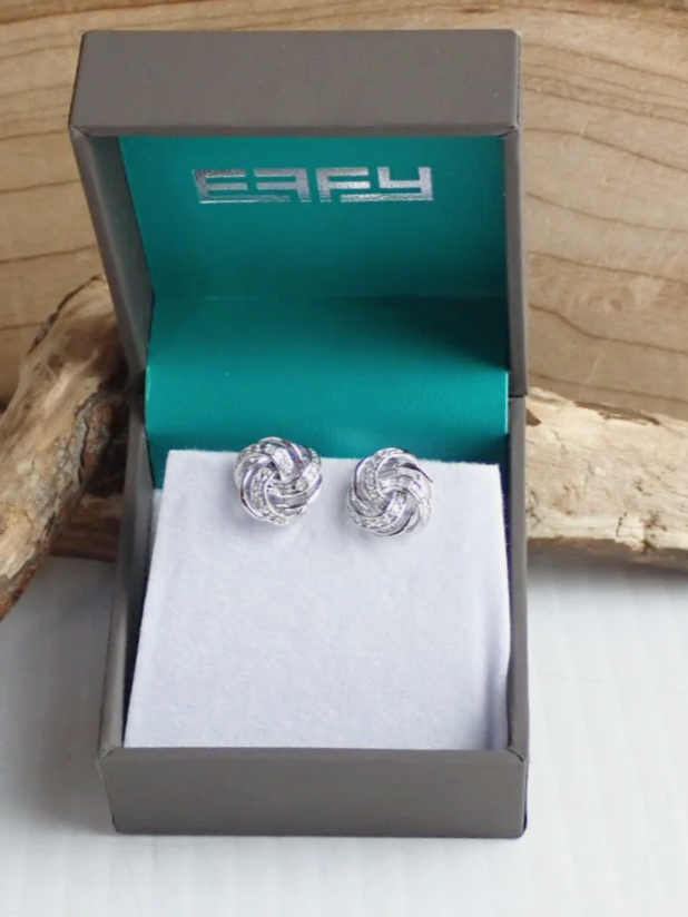 WIN-Online-Shop-Women-In-Need-Community-Cooperative-Resale-Thrift-Store-Jewelry-Gold-Silver-Clothing-Furniture-Antiques-Vintage-Books-Christmas-Victoria-BC-%2B%252823%2529.png