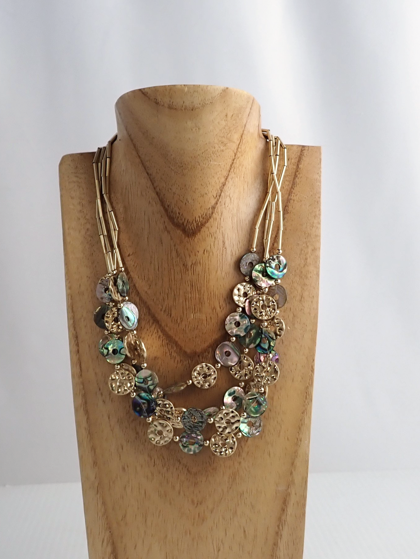 WIN+Online+Shop+Women+In+Need+Community+Cooperative+Resale+Thrift+Store+Jewelry+Gold+Silver+Clothing+Shoes+Home+Interior+Decor+Furniture+Antiques+Vintage+Books+Christmas+Victoria+BC+%2845%29.png