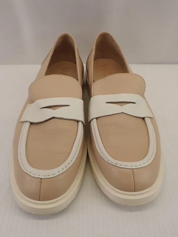 WIN-Online-Shop-Women-In-Need-Community-Cooperative-Resale-Thrift-Store-Jewelry-Gold-Silver-Clothing-Furniture-Antiques-Vintage-Books-Christmas-Victoria-BC- (32).JPG