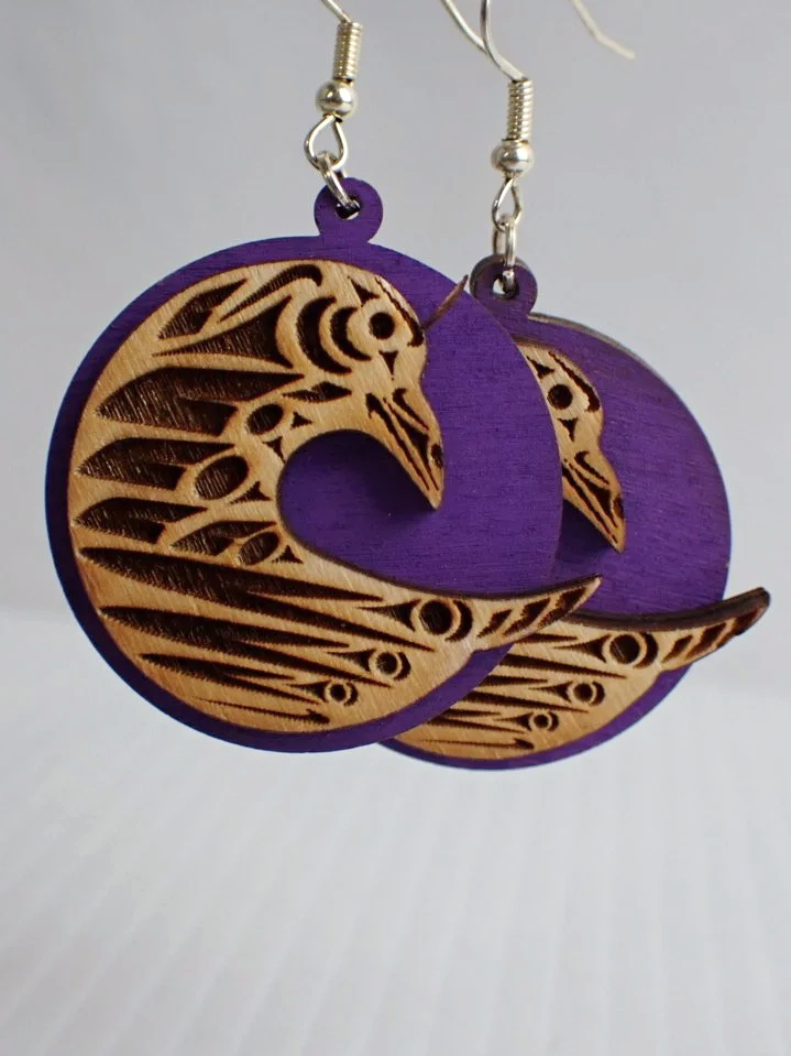 WIN-Online-Shop-Women-In-Need-Community-Cooperative-Resale-Thrift-Store-Jewelry-Gold-Silver-Clothing-Furniture-Antiques-Vintage-Books-Christmas-Victoria-BC-+%28206%29.png