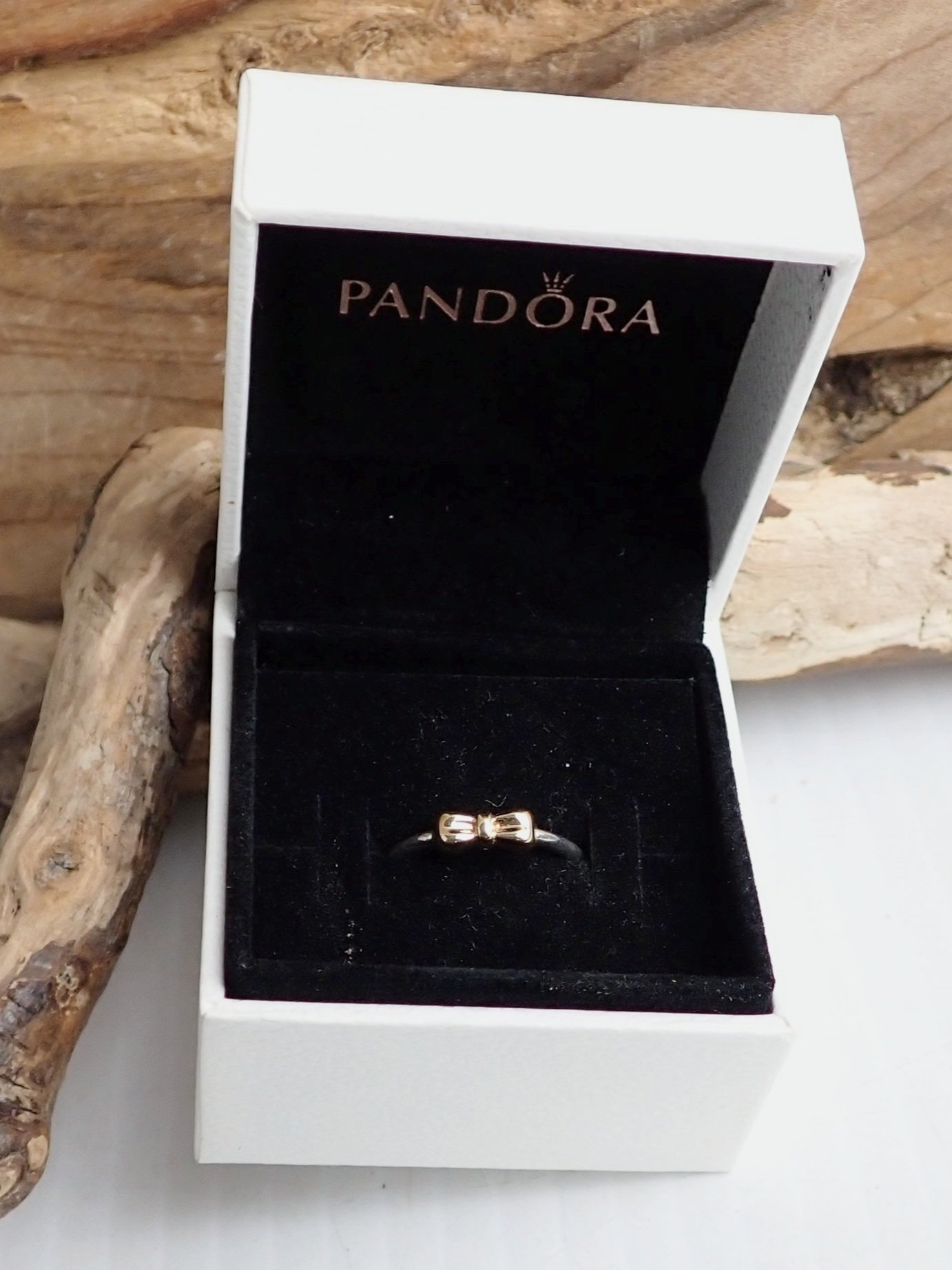 WIN+Online+Shop+Women+In+Need+Community+Cooperative+Resale+Thrift+Store+Jewelry+Gold+Silver+Clothing+Shoes+Home+Interior+Decor+Furniture+Antiques+Vintage+Books+Christmas+Victoria+BC+%2838%29.jpg