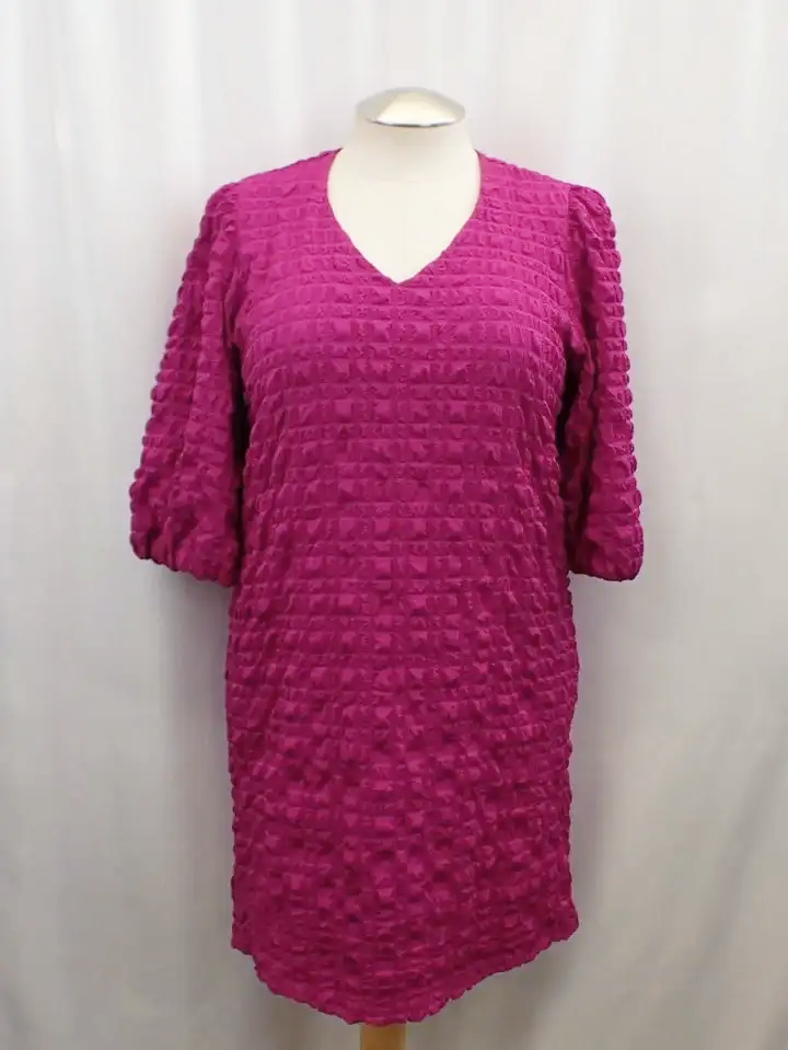 (NEW) Joseph Ribkoff Belissima Bubble Jacquard Dress (10)