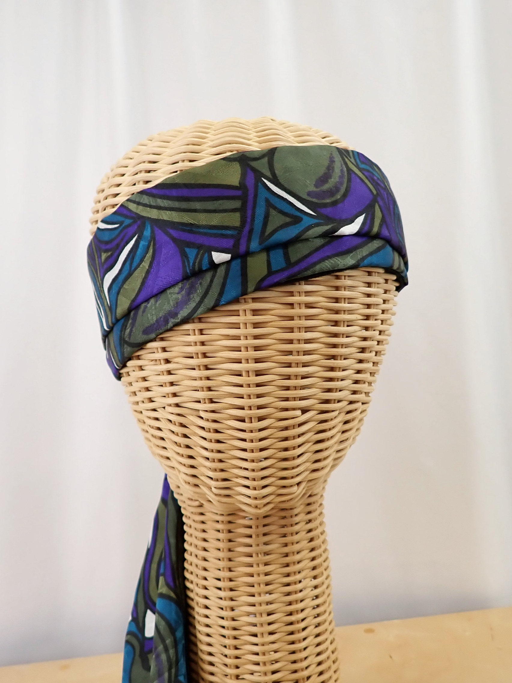 WIN+Online+Shop+Women+In+Need+Community+Cooperative+Resale+Thrift+Store+Jewelry+Gold+Silver+Clothing+Shoes+Home+Interior+Decor+Furniture+Antiques+Vintage+Books+Christmas+Victoria+BC+%2858%29.png