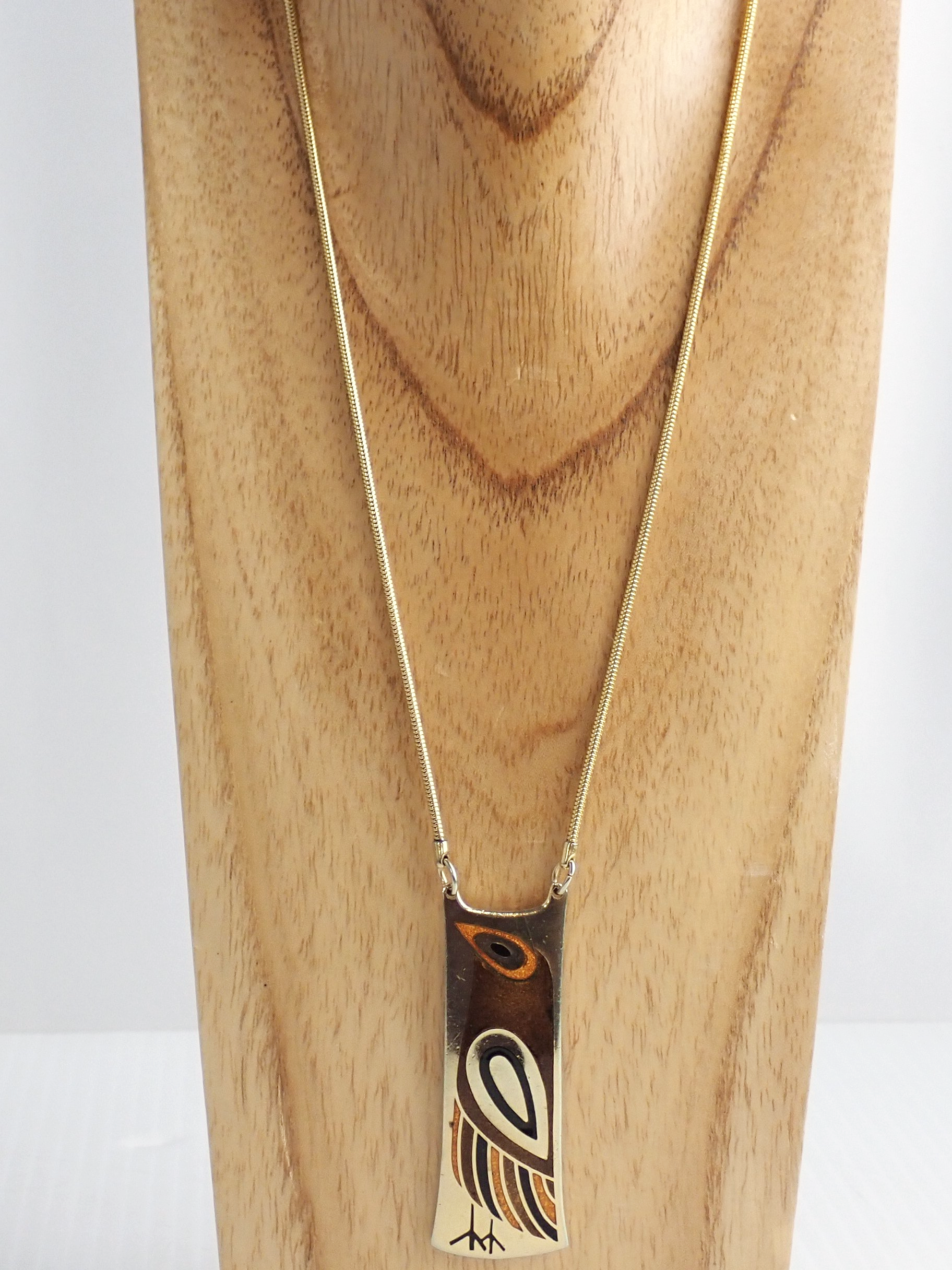 WIN+Online+Shop+Women+In+Need+Community+Cooperative+Resale+Thrift+Store+Jewelry+Gold+Silver+Clothing+Shoes+Home+Interior+Decor+Furniture+Antiques+Vintage+Books+Christmas+Victoria+BC+%2828%29.png