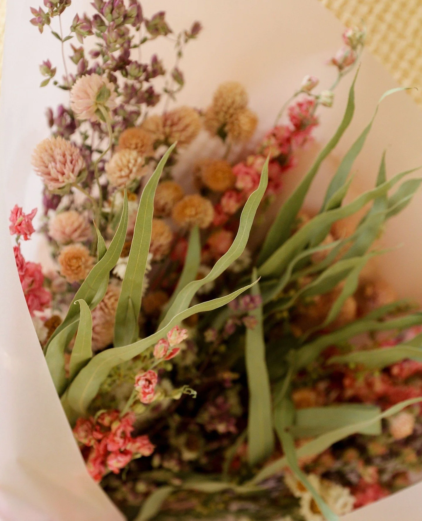 Forever in bloom 💐 Our Romance package pairs a beautifully preserved arrangement from @idlewildfloral with sparkling ros&eacute;, gourmet chocolates, and candlelight &mdash; plus late checkout to savor it all. ⁠
⁠
Contact our team to add it to your 