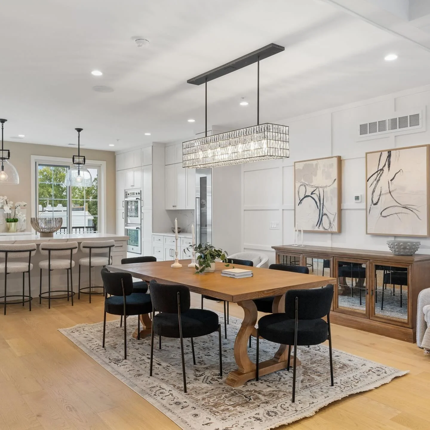 1098 Willow Grove Unit 11 is a stunner, here&rsquo;s a few sneaks! 🏡