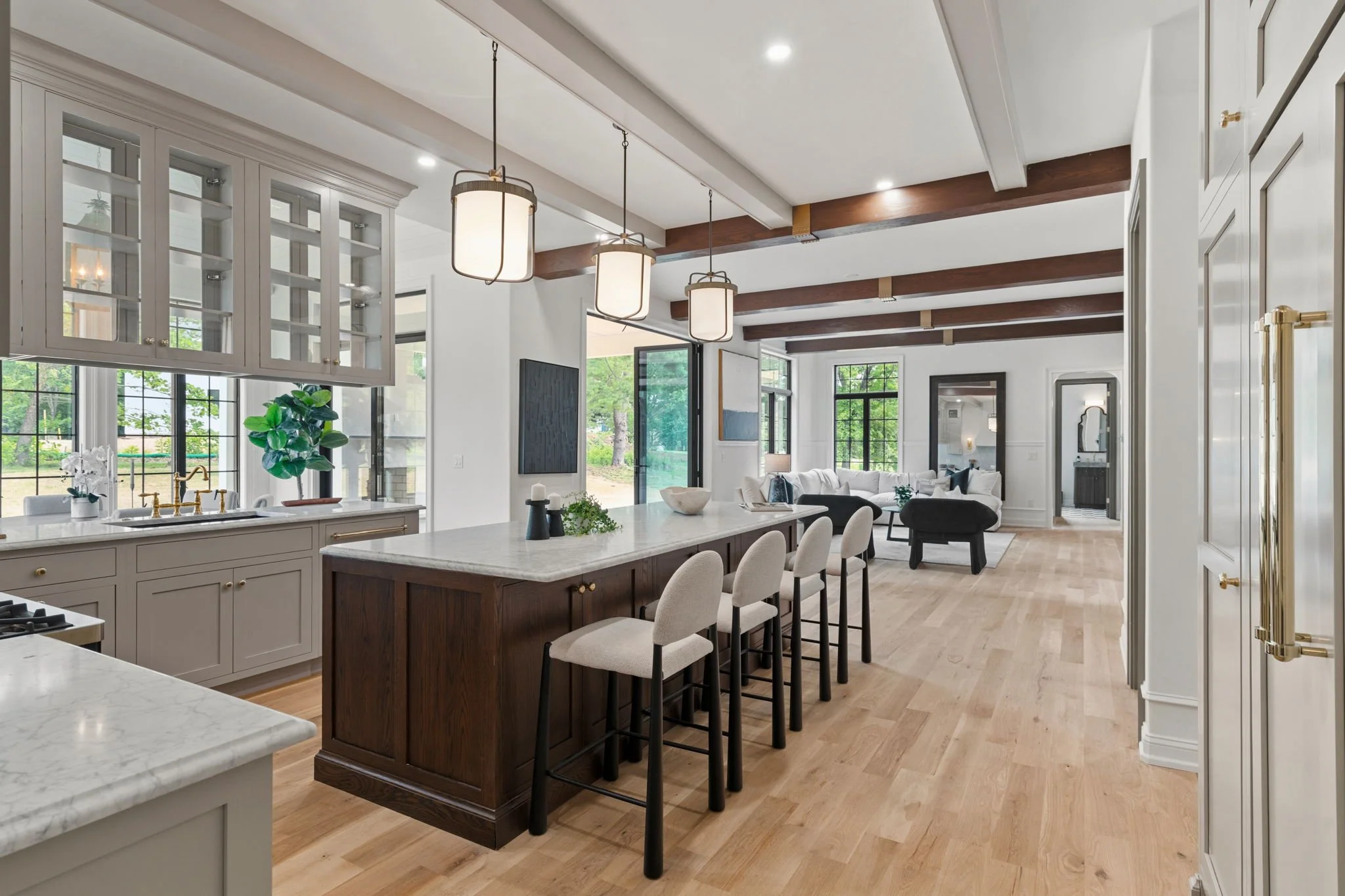 30-web-or-mls-725-w-curry-dr.jpg