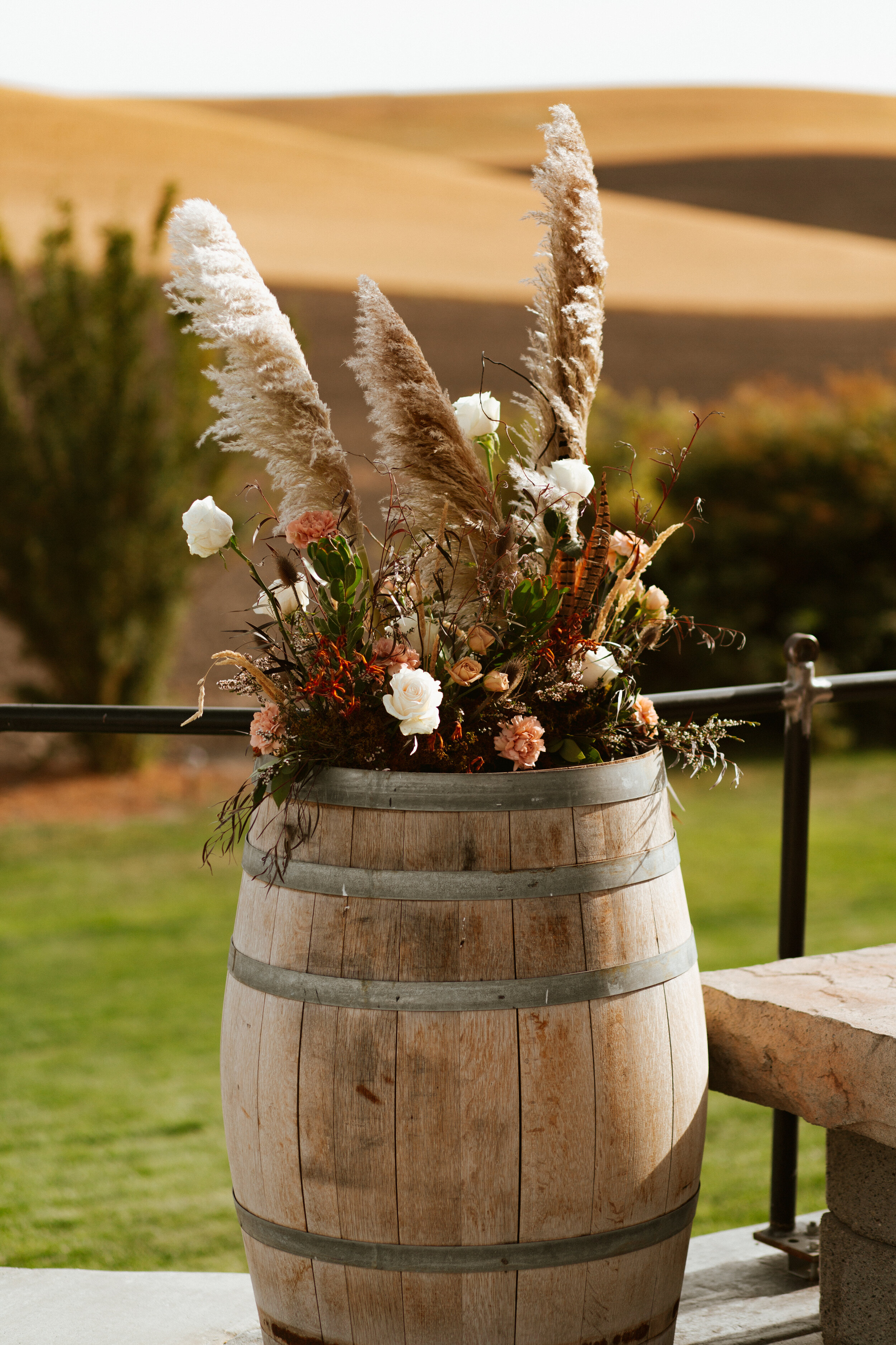 Palouse Knot Barn Spokane Wedding Cassie Trottier Photography_0056.jpg