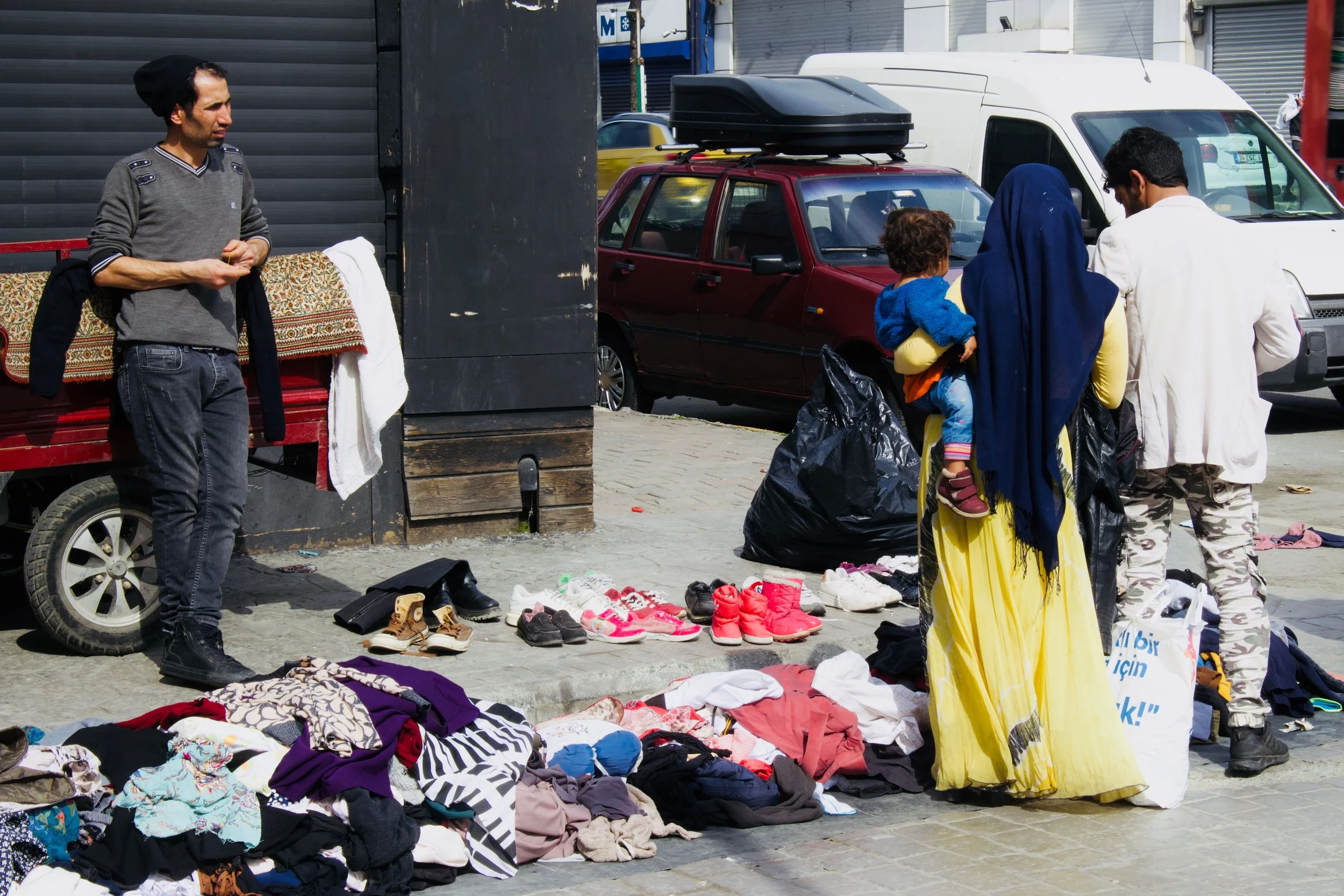 Exploring Secondhand Fashion's Global Trading