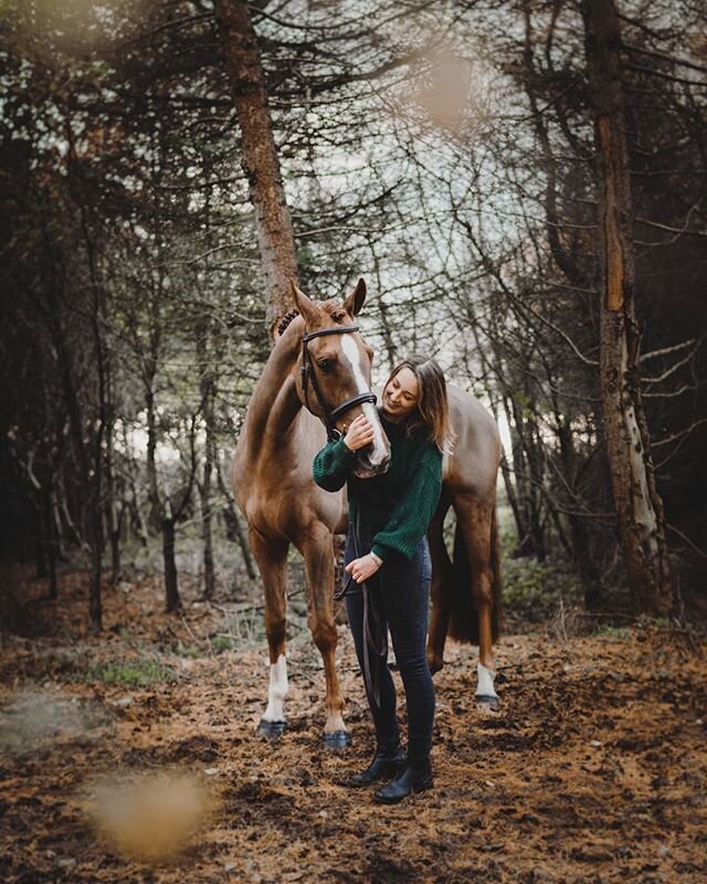 Couldn't resist sharing one from an Equine shoot towards the end of last year on here!  The connection between these two was just incredible 🖤