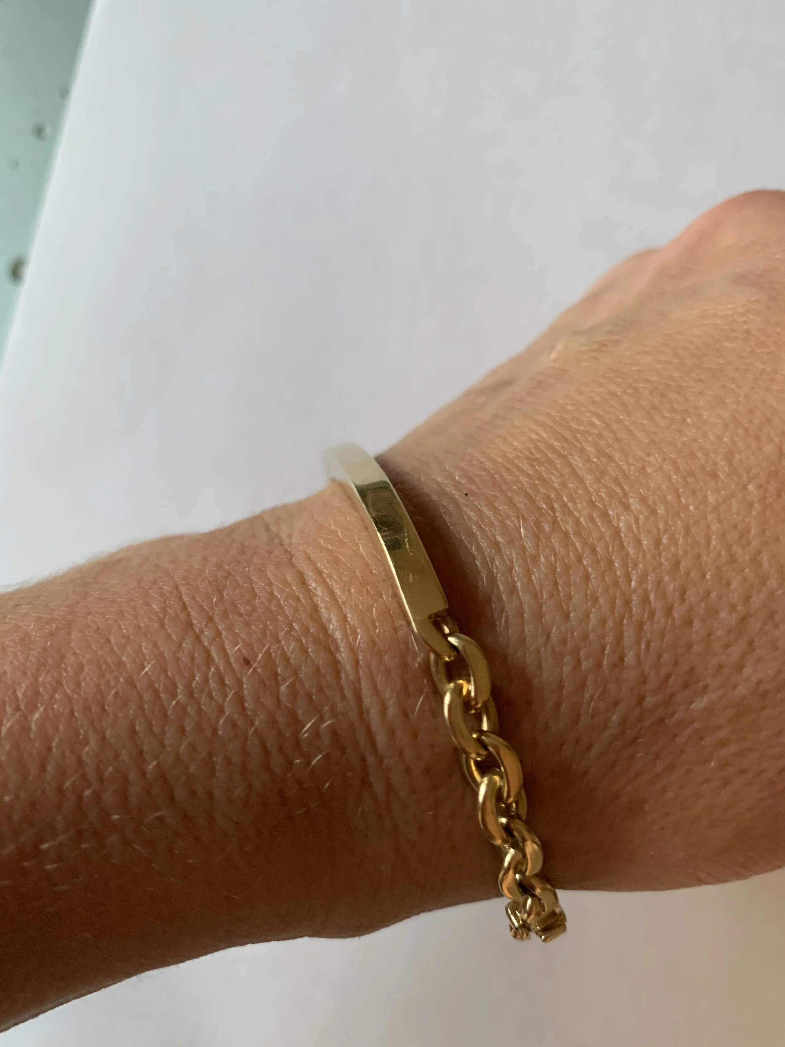 Retro 18 Karat Bracelet with Chain Detail