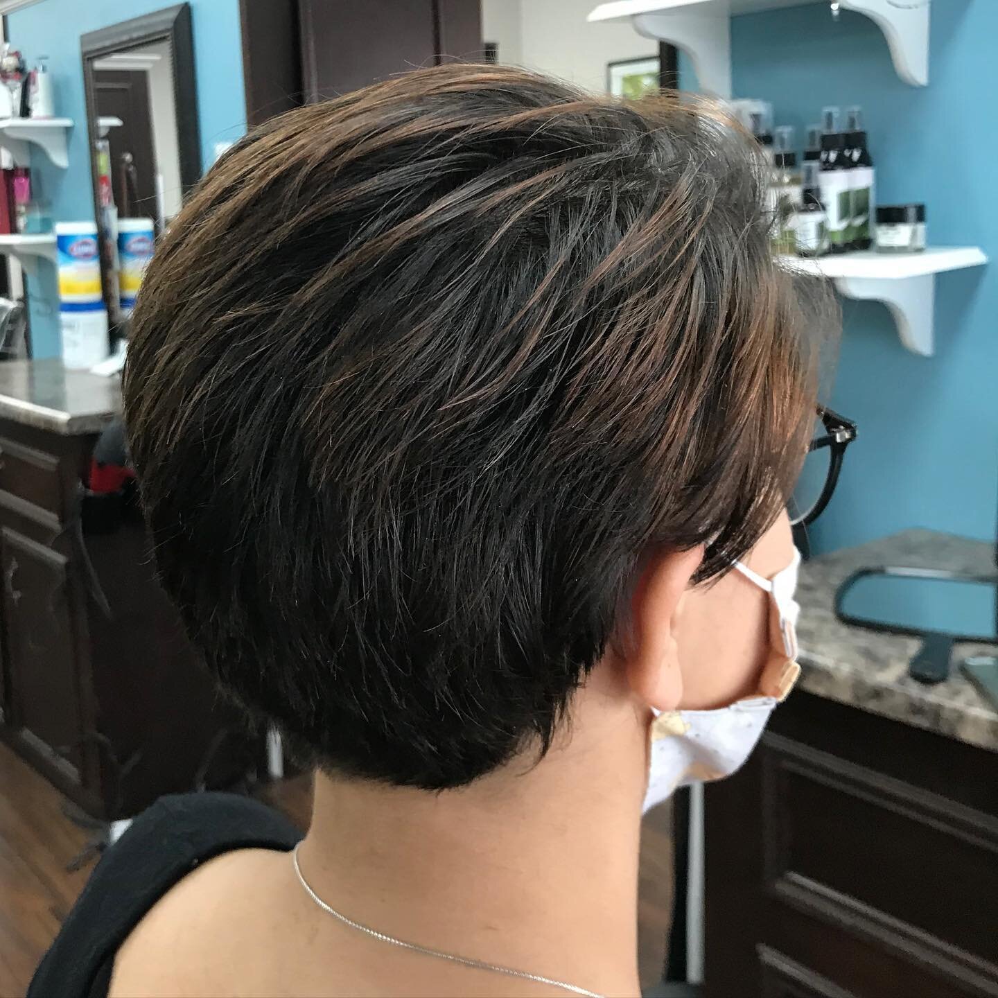 Make the chop for the summer! 
.
Swipe to see this lovely lady&rsquo;s shocking before!
.
📞: (574)256-1111