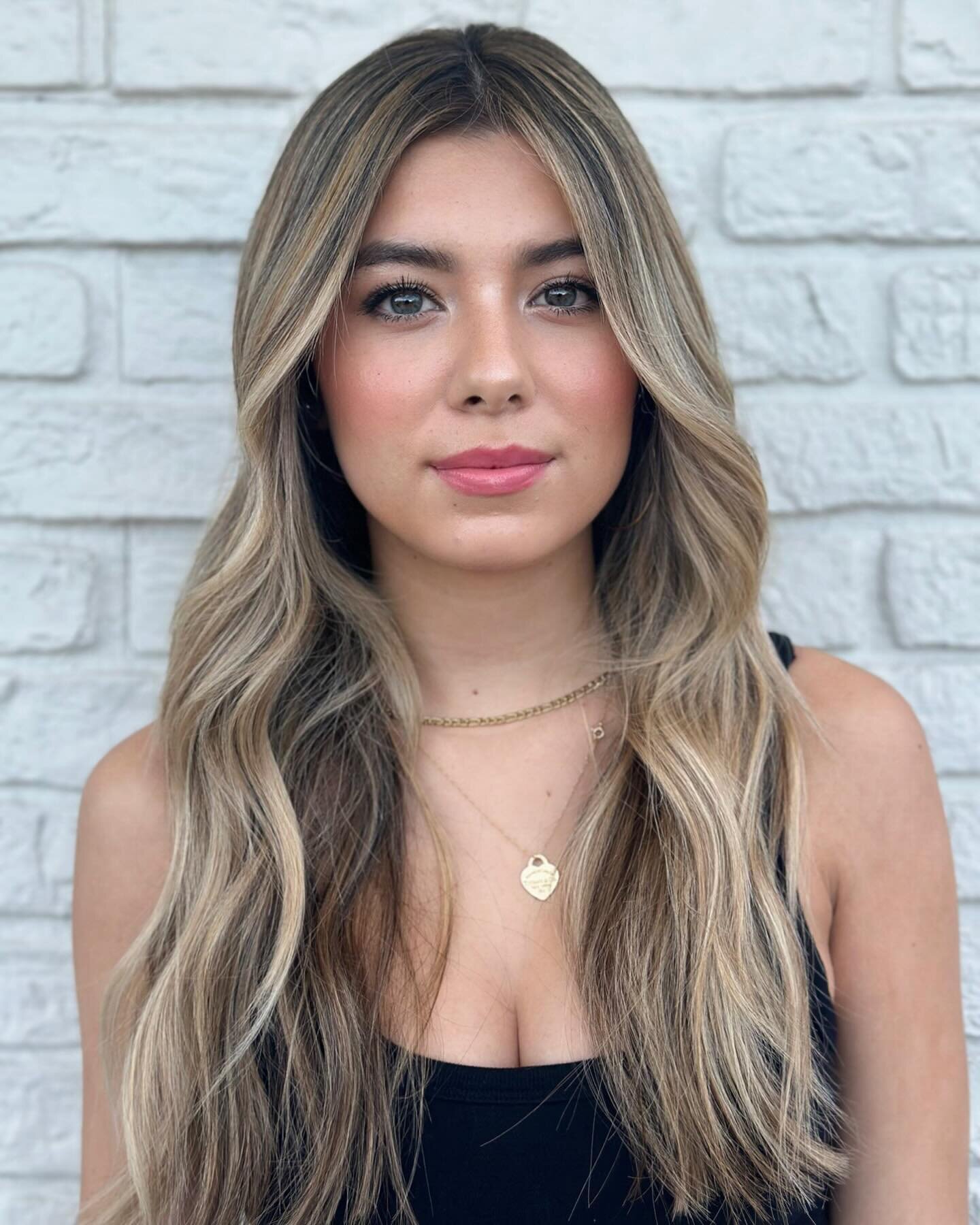 Hair like this is what dreams are made of 😍

Color// @color_by_heather 
Cut// @nathansmithhair 

#ciesalon #cieacademymalibu #brunnettebalayage #beachwaves #malibu #redken #redkenshadeseq #loreal #lorealpro #brunettehair