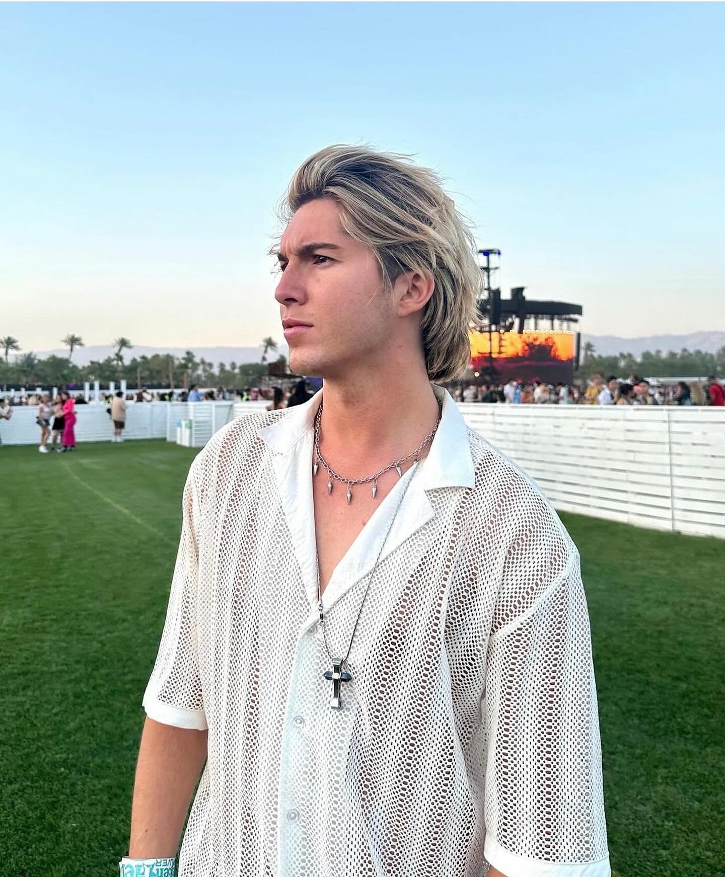 Coachella&rsquo;s over but we&rsquo;re still feeling festival ready with these looks from @paulbutcher 🤗

Anyone heading out to stage coach? 🤠

Color// @color_by_heather 
Cut// @soniap_hair