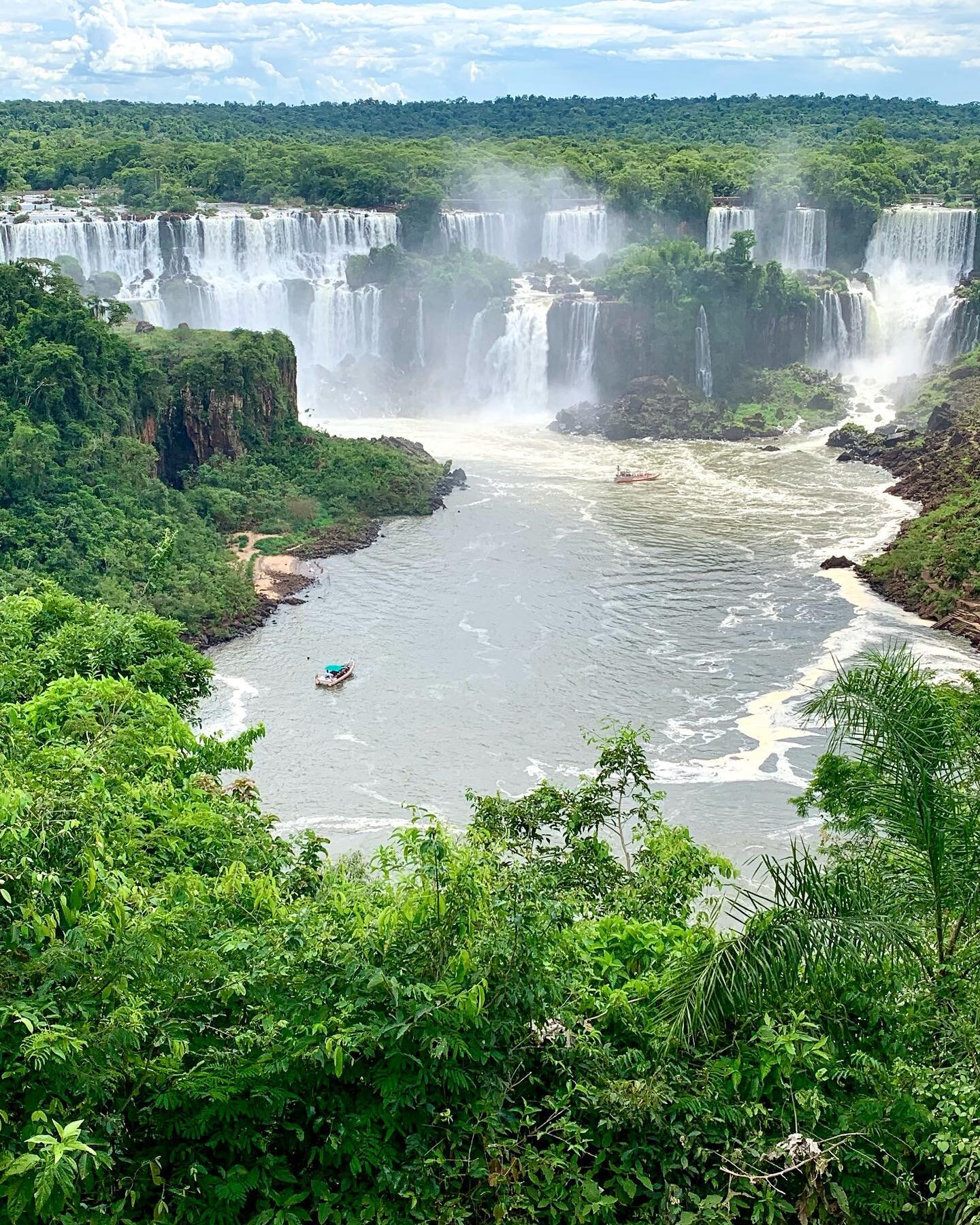 World's largest waterfall system&thinsp;
&thinsp;
Iguaz&uacute; Falls is almost 3 kilometers wide. It feeds the River Paran&aacute; (2nd largest river in South America, after Amazon). There are also many nearby falls worth visiting (Nacunday, Monday,